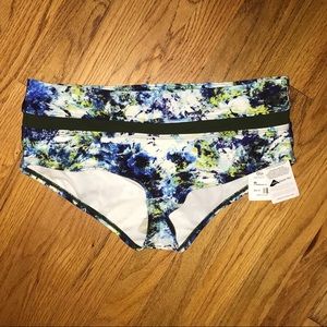 👙ATHLETA Hypersonic Blue Dolphin Short Bottom